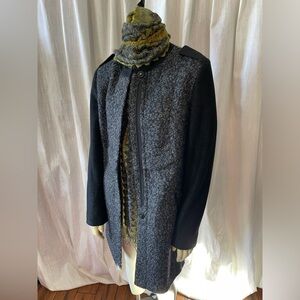 Tahari women’s wool coat Sz 4 retail $268